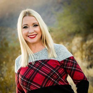 Meet your Posher, Lisa